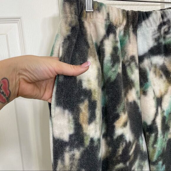 NGOrder Mottled Fleece Sweatpants Camo NWOT - Picture 4 of 14